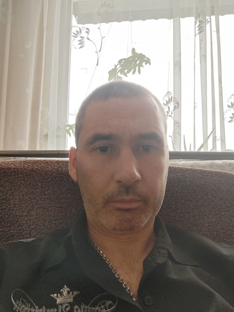  ,   Sergejs, 44 ,   ,   