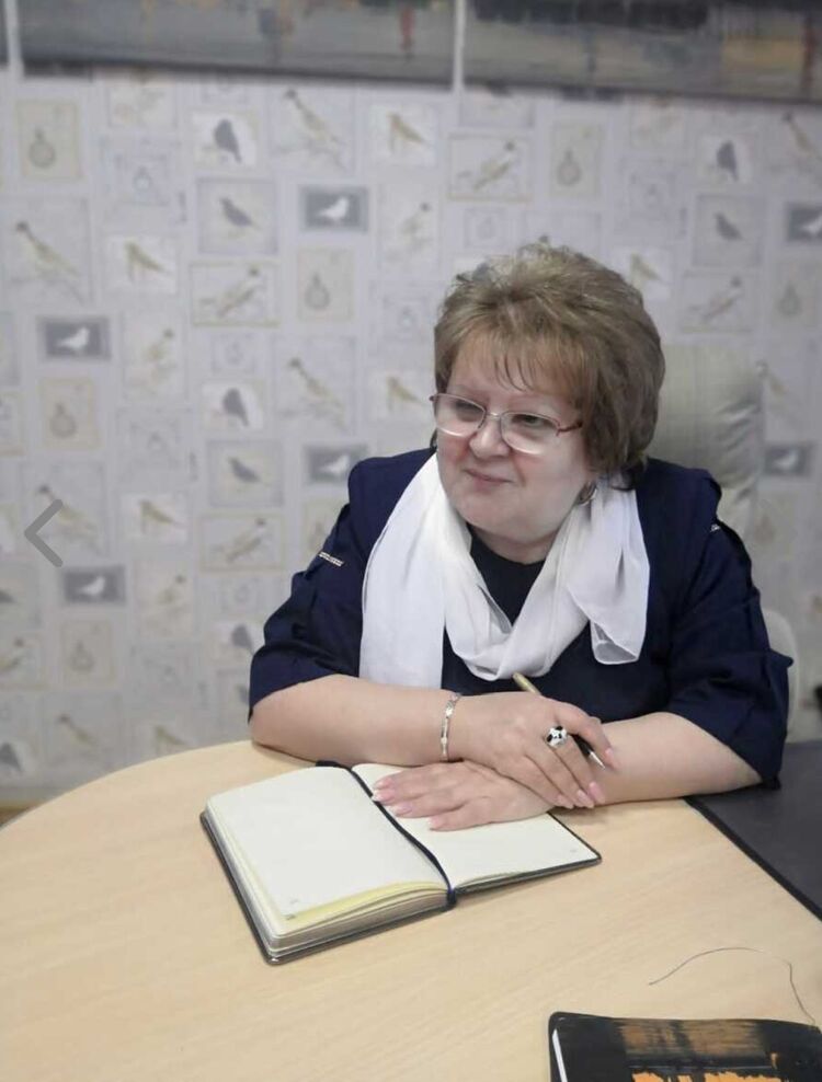 47152497  Lyudmila, 71 ,    -