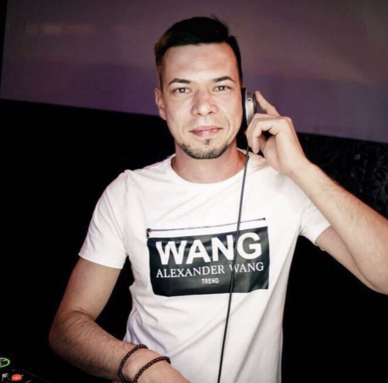  37752107  , 35 ,    -