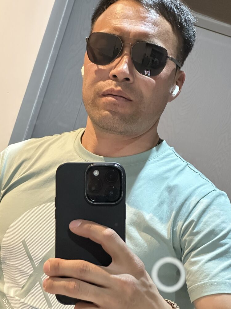  52406577  NURIK, 33 ,    