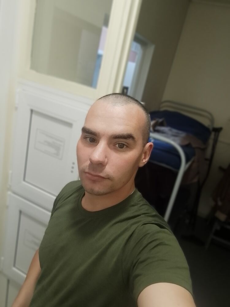  54401757  , 31 ,    -