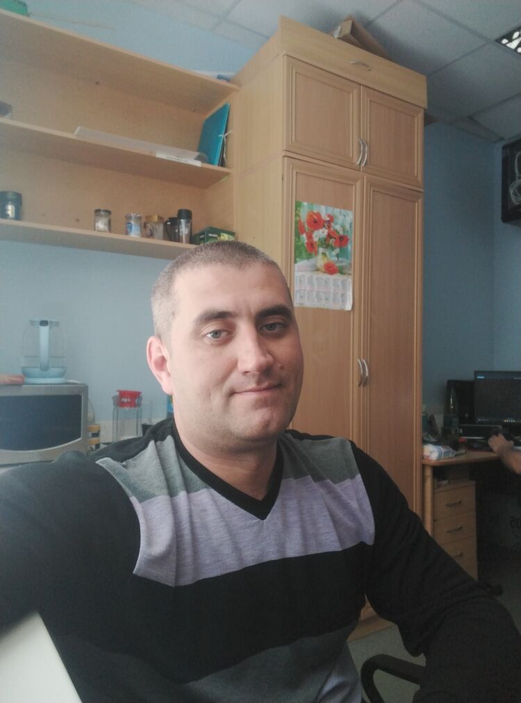  47019087  , 41 ,    