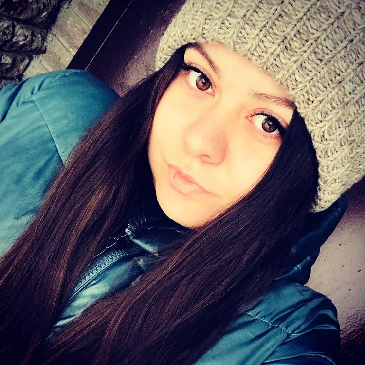  ,   Albina, 30 ,   c 