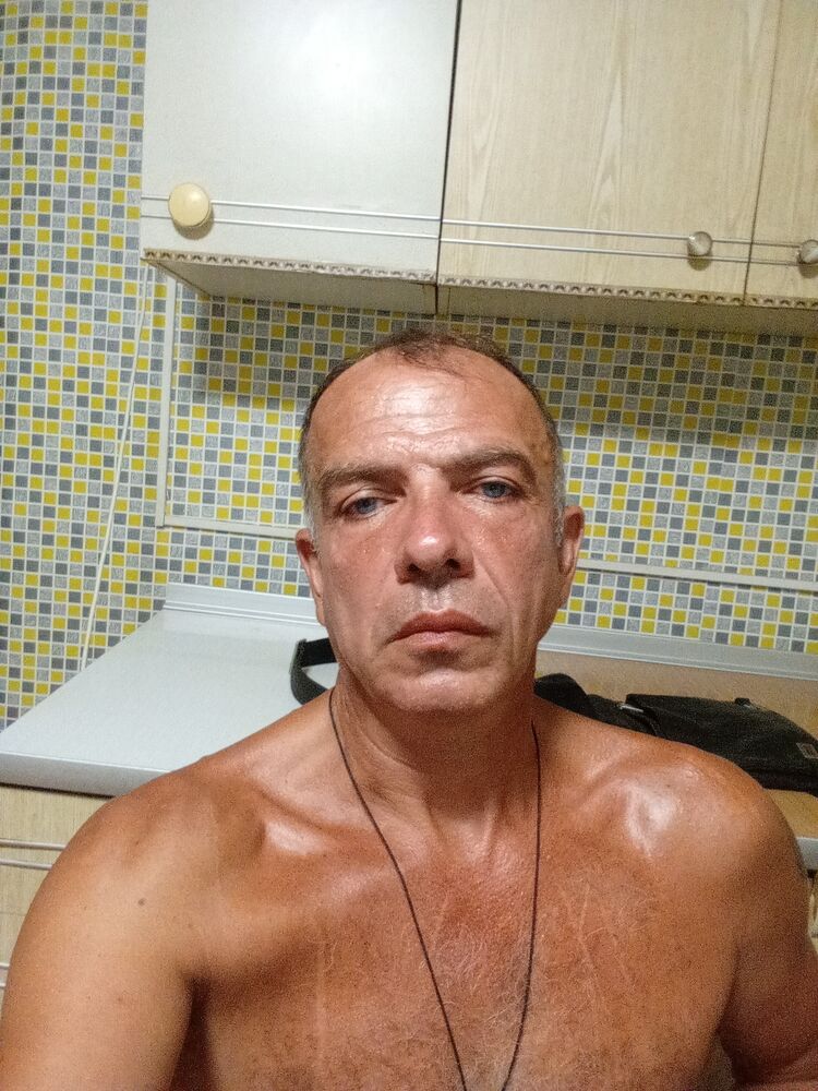  37903477  , 49 ,    