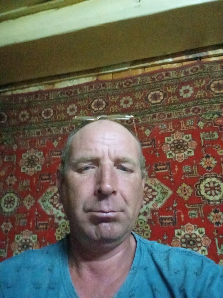  46192487  Alexander, 48 ,    