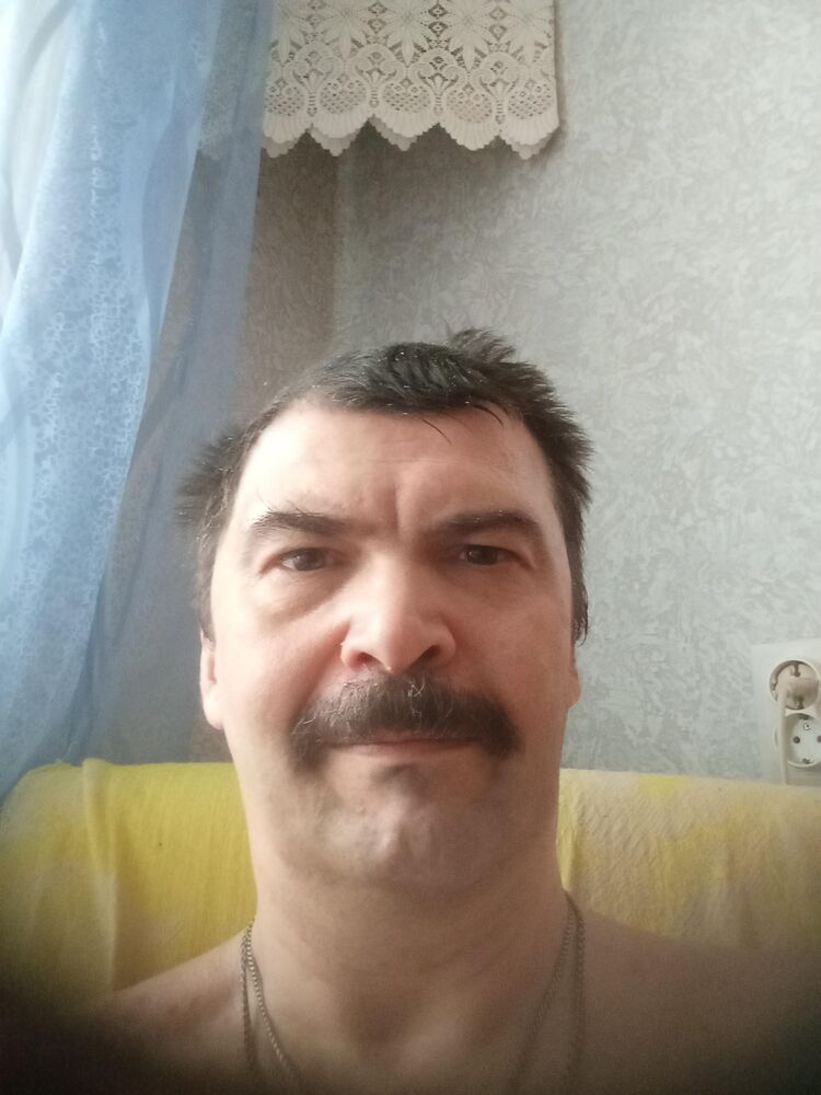  47293847  Artem, 43 ,    -
