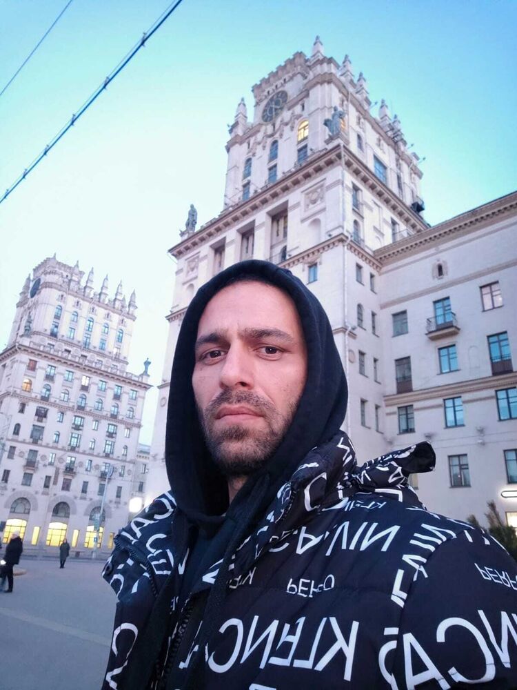  51565927  Murat, 38 ,    