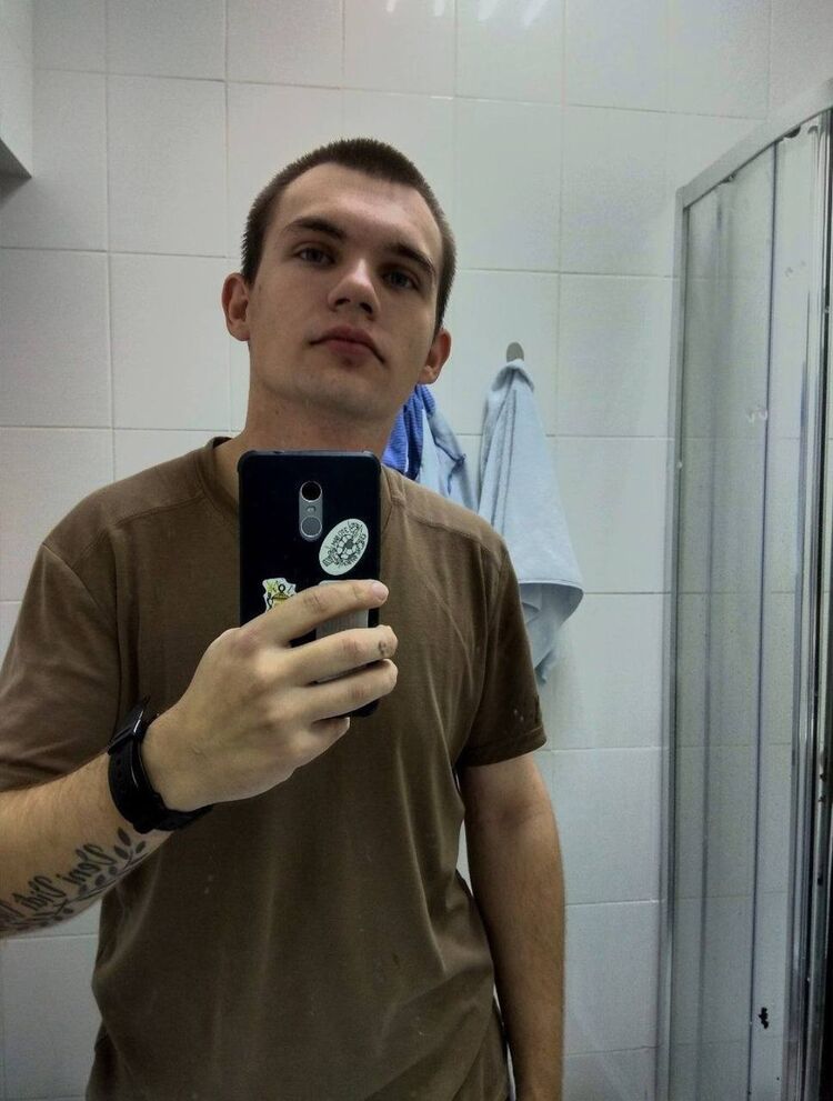  37743107  , 22 ,    -