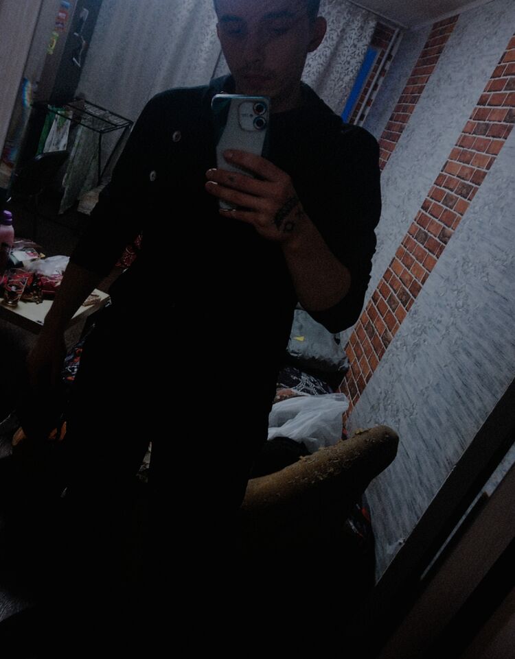  42706957  , 21 ,    