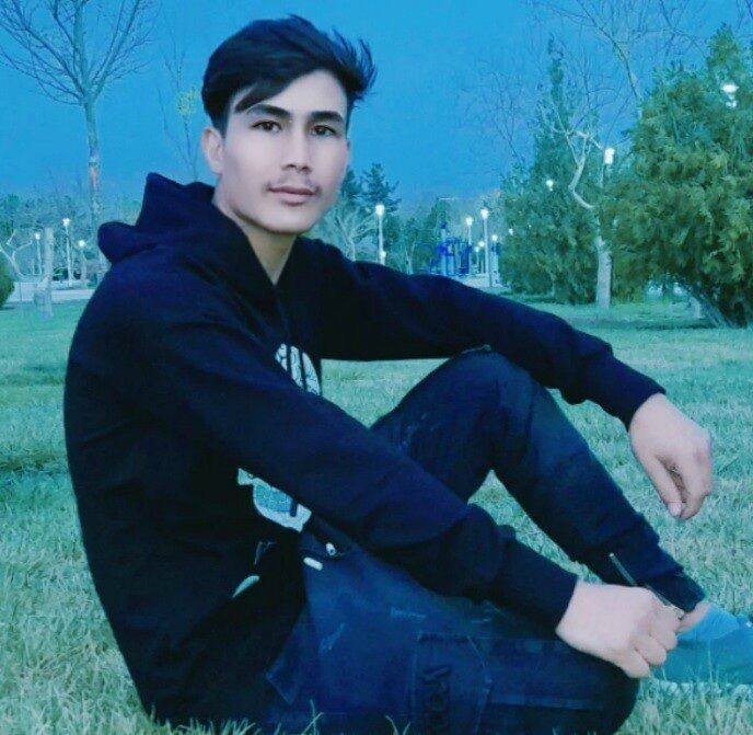  52496637  Farid, 25 ,    