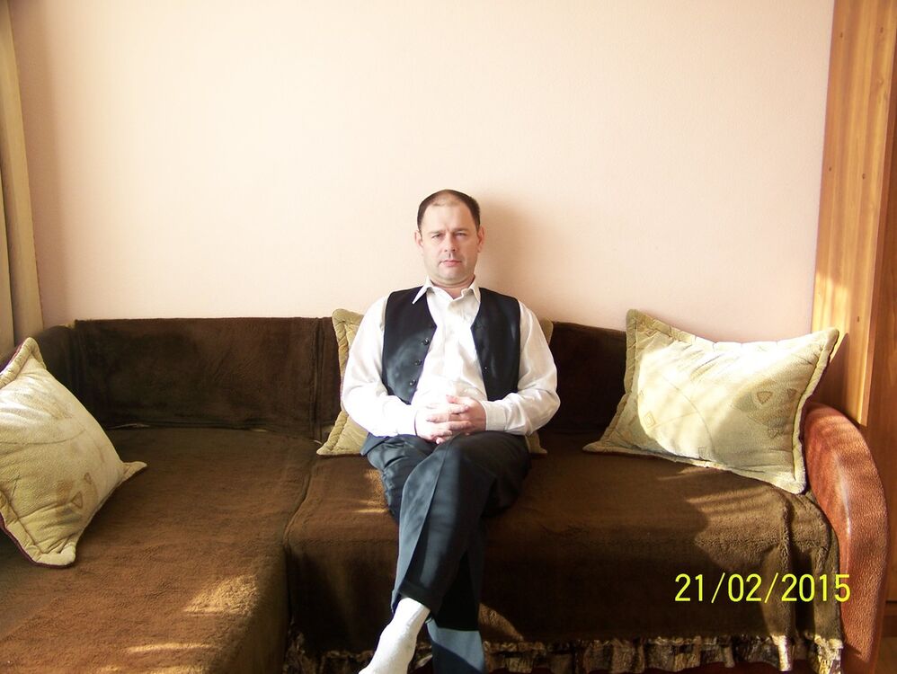  5806187  Andrej, 52 ,    