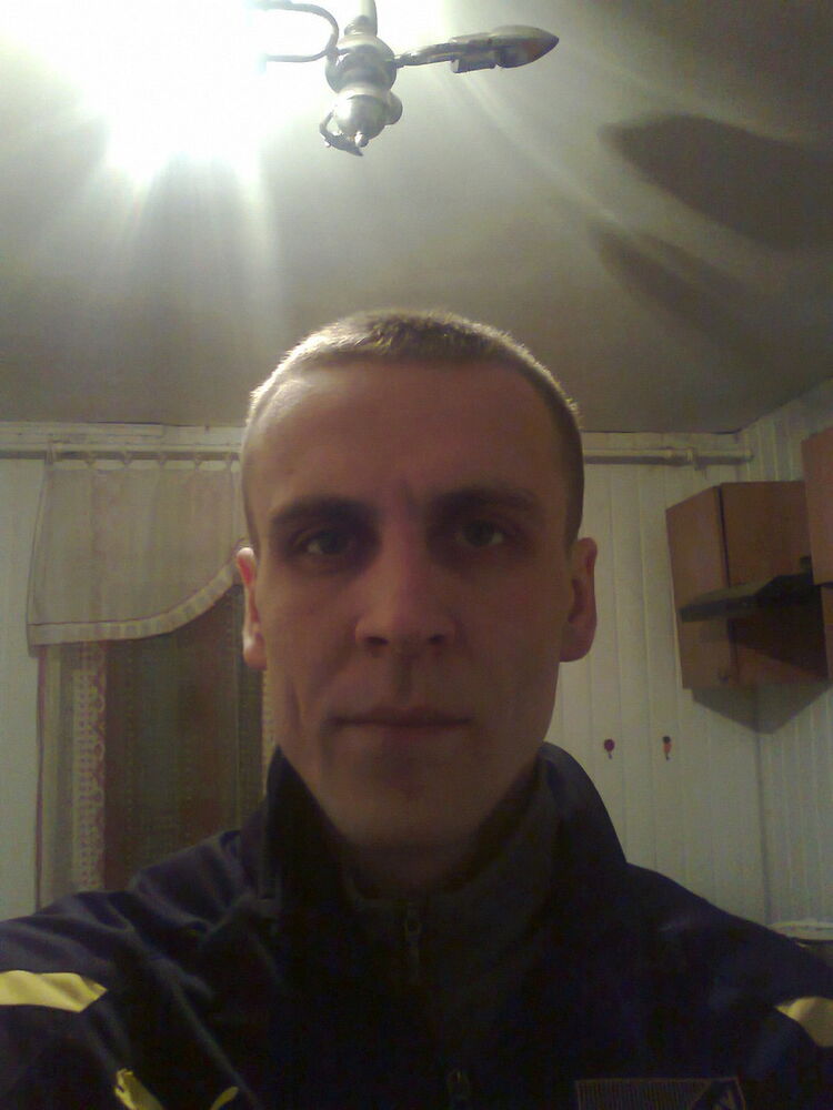  11488147  Andrej, 37 ,    
