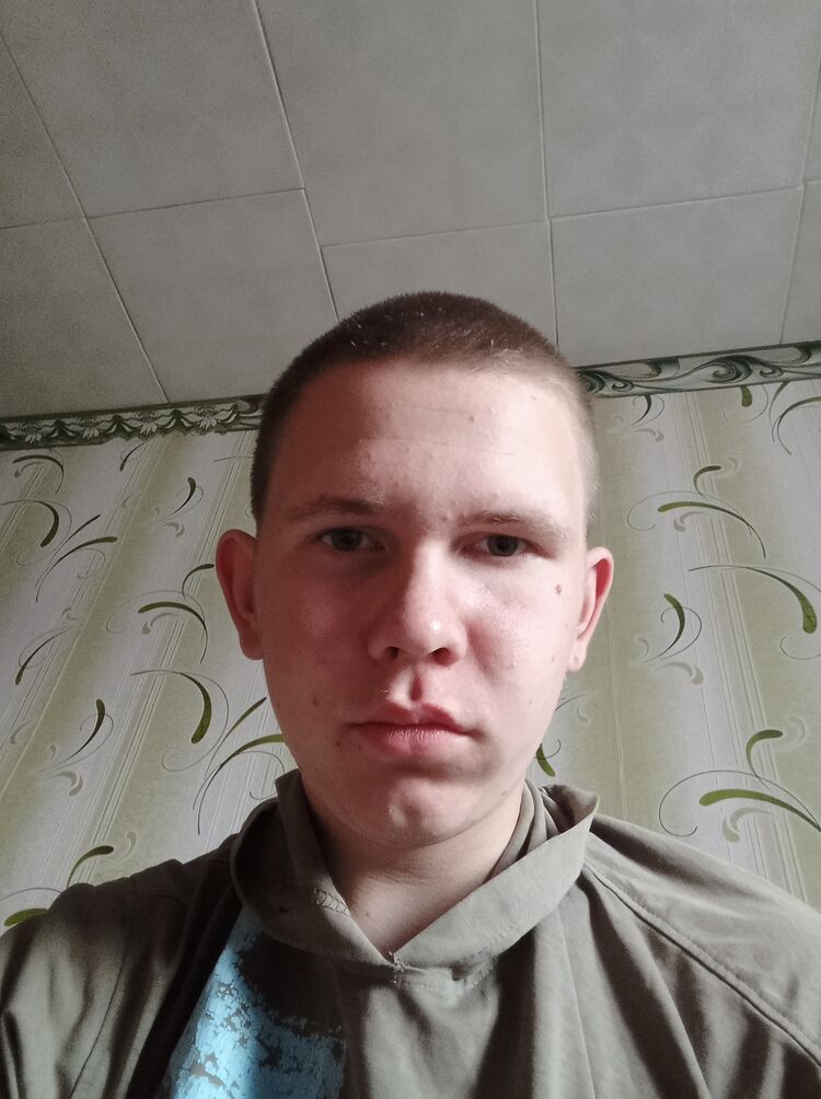  28273757  Daniil, 21 ,     
