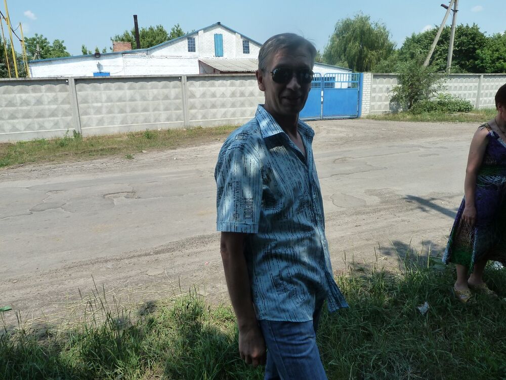  4207677  Valera, 61 ,    