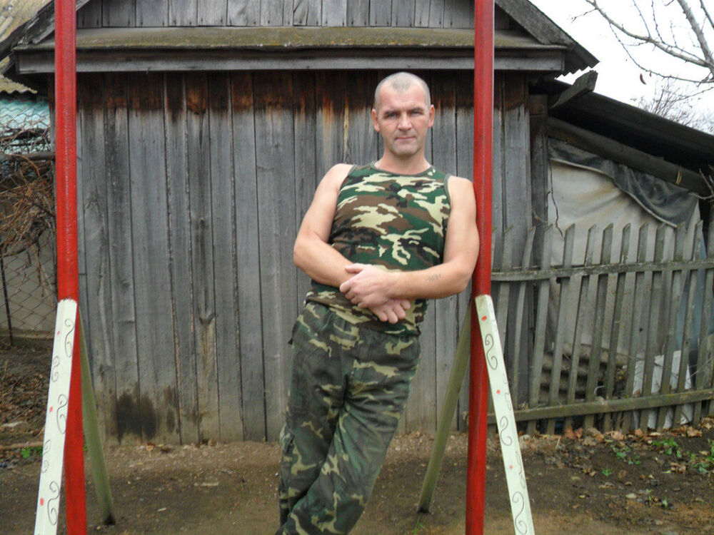  39262967  Alexander, 54 ,    