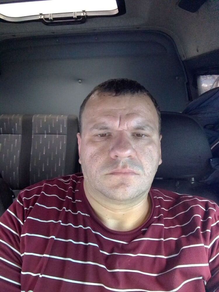  31625367  , 42 ,    