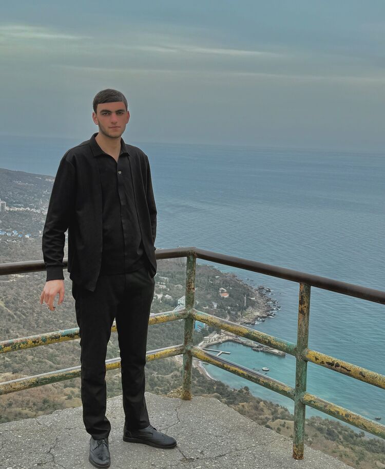  ,   Sargis, 25 ,   ,   