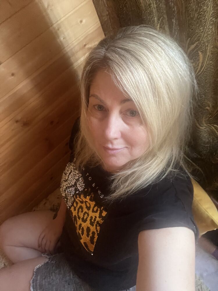  53647737  Anna, 48 ,    