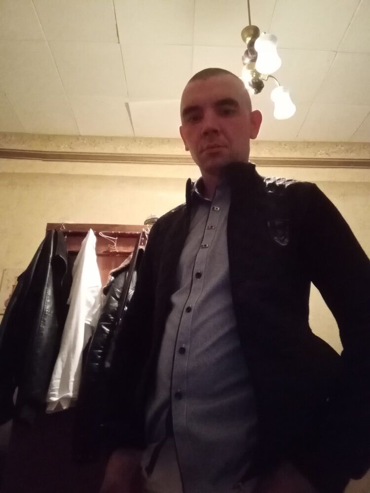  ,   Ivan, 37 ,     , c 