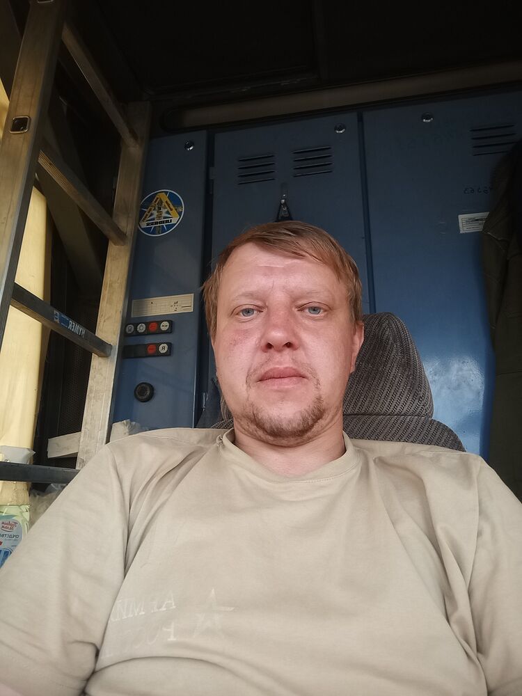  53308677  , 40 ,    -