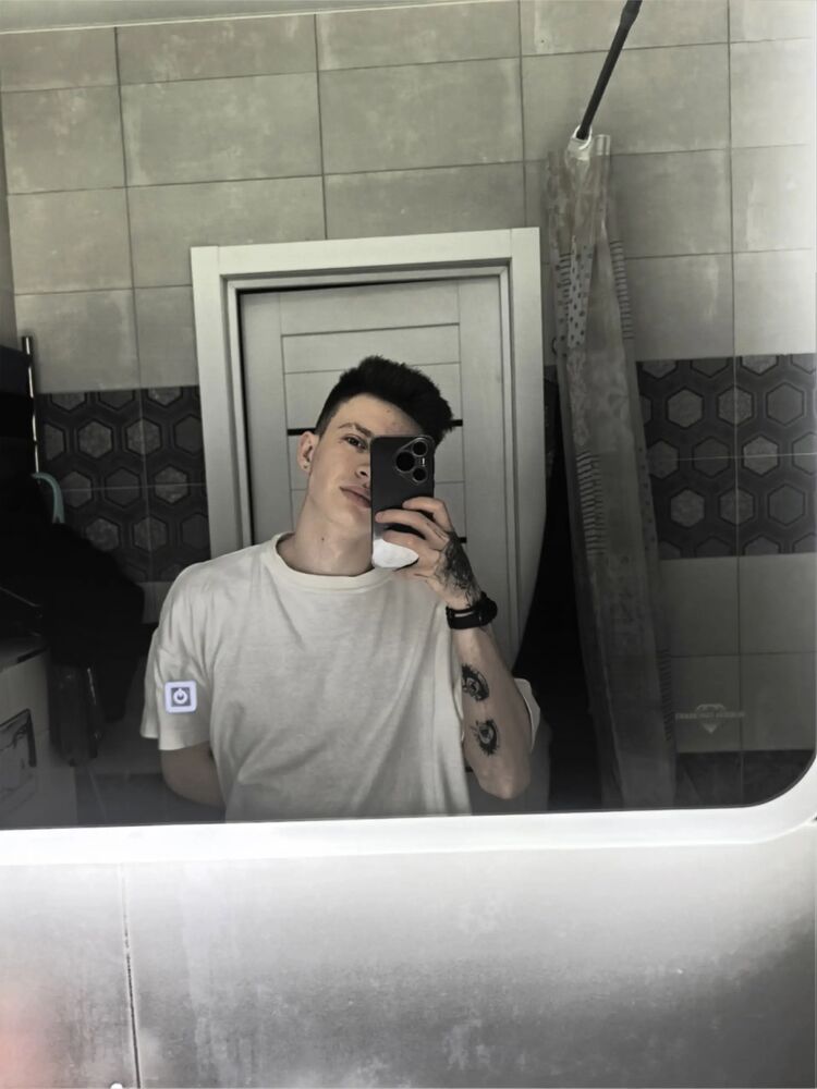  52804547  , 24 ,    