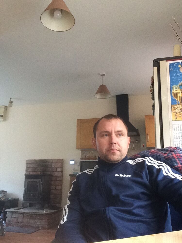  ,   Mihail, 39 ,   c 