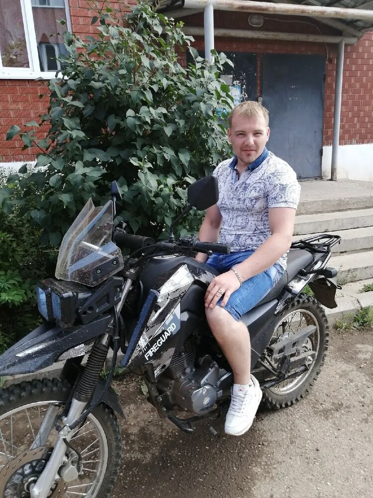  40143967  Dimi, 34 ,    