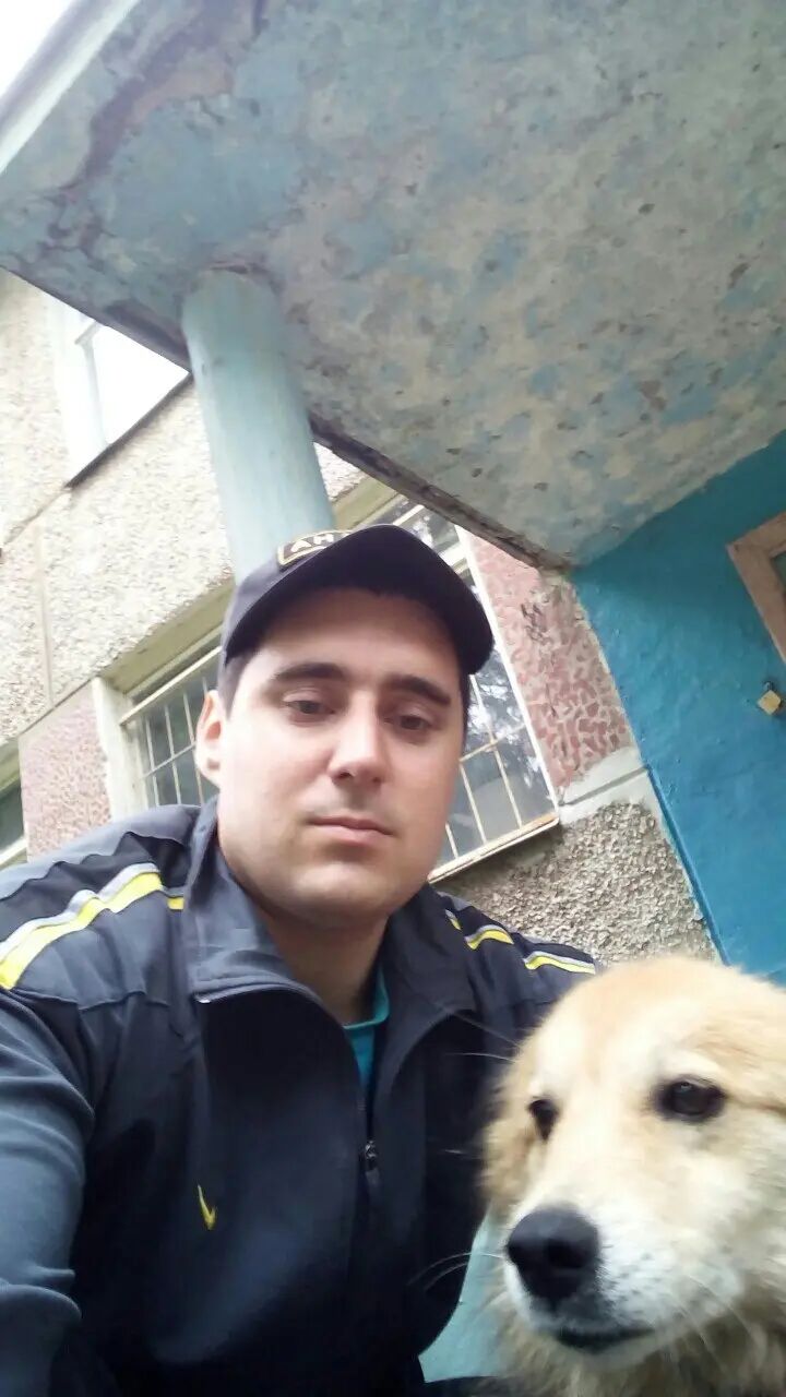  28432037  Vasily, 31 ,    