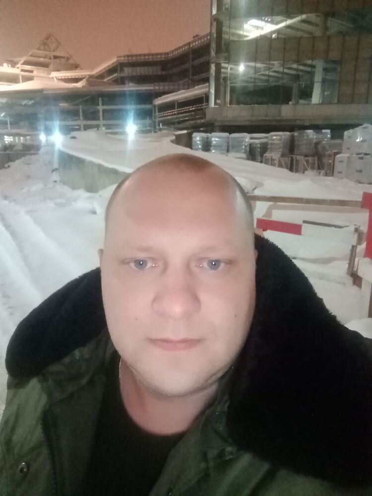  ,   Ilya, 38 ,   ,   , c , 