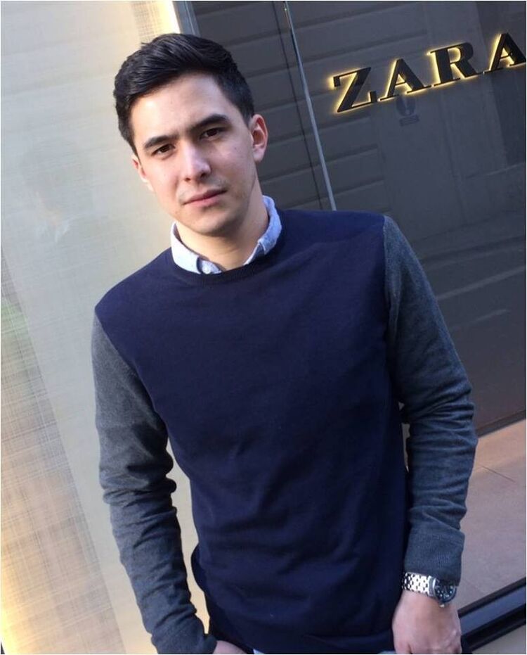  ,   Alex K, 41 ,   ,   , c 