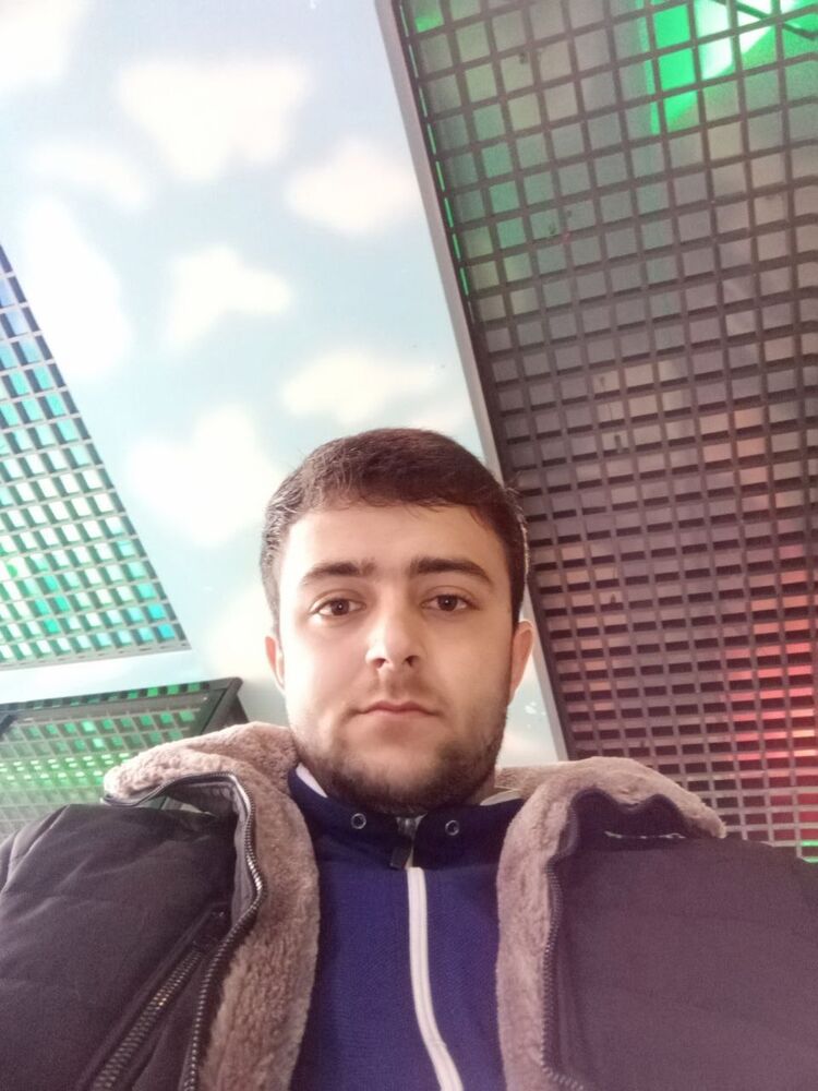  51248047  Abdullo, 24 ,    