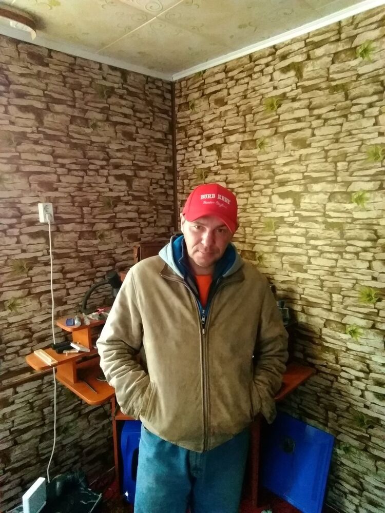  15621067  Vitaliy, 48 ,    