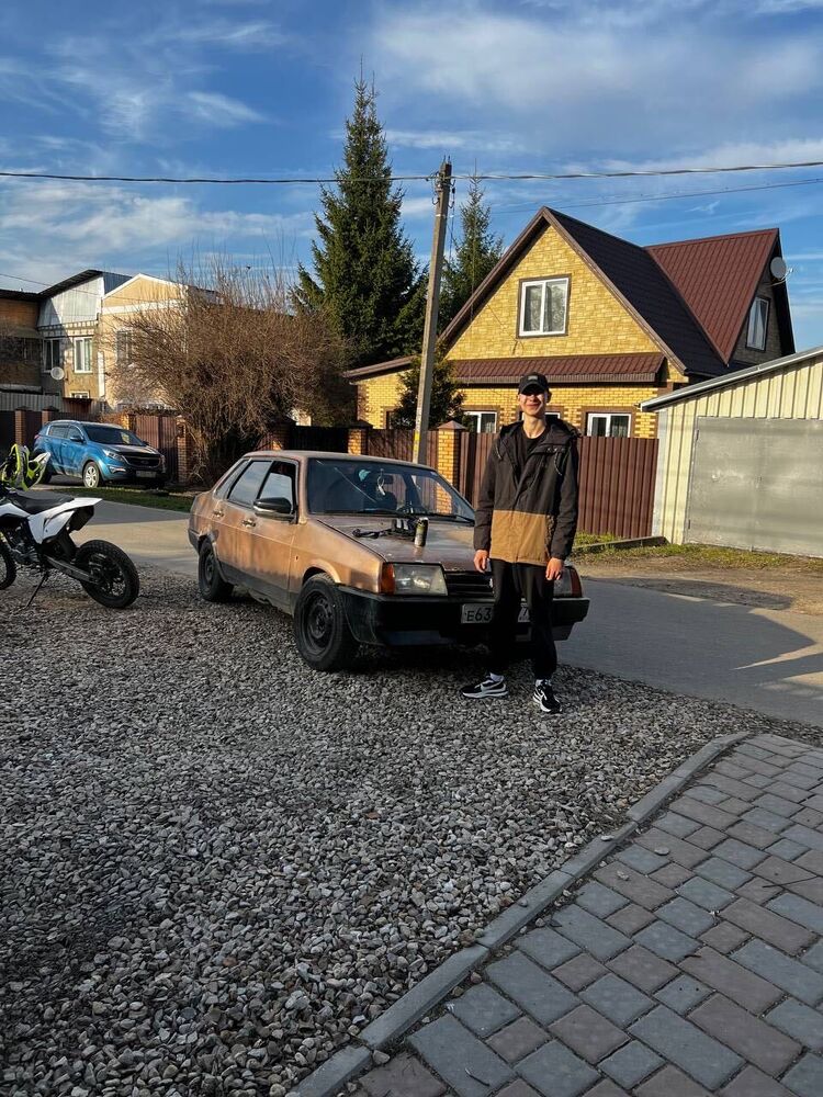  33989127  , 20 ,    
