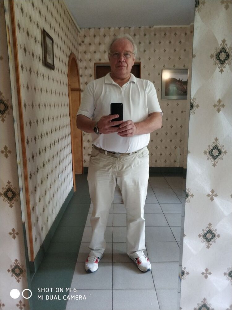  53706167  Vlad, 68 ,    