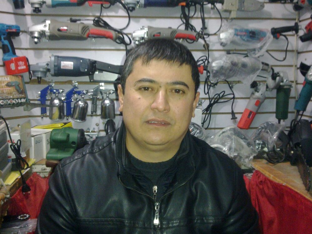  9825757  Xekmatillo, 45 ,    