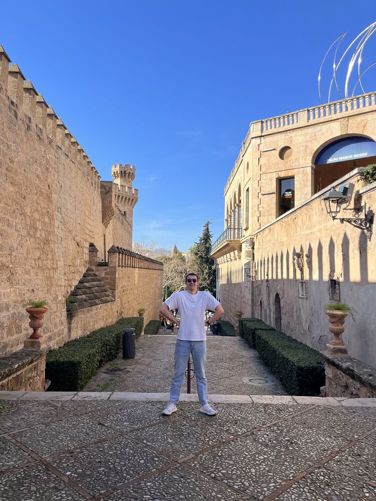  Piraeus,   , 21 ,   ,   