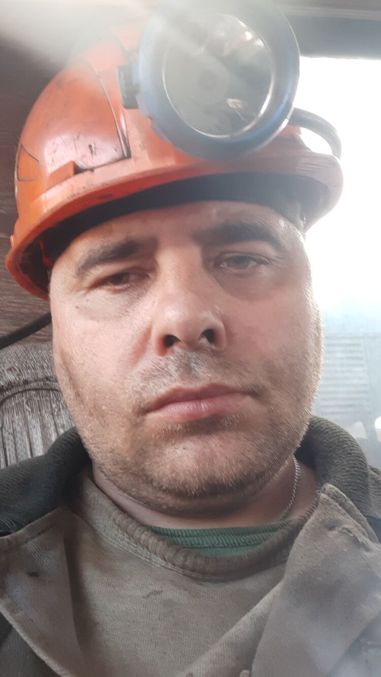 23298517  , 42 ,    