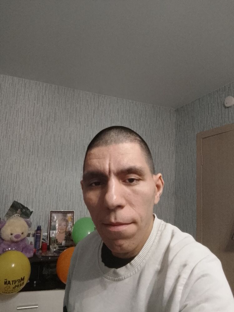  ,   Alexander, 27 ,   c 
