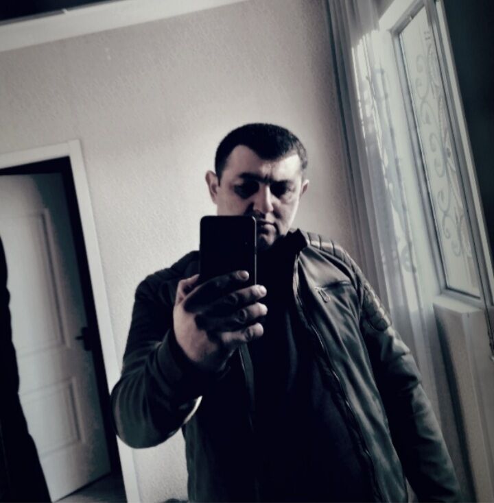  49801237  Yuri, 47 ,    