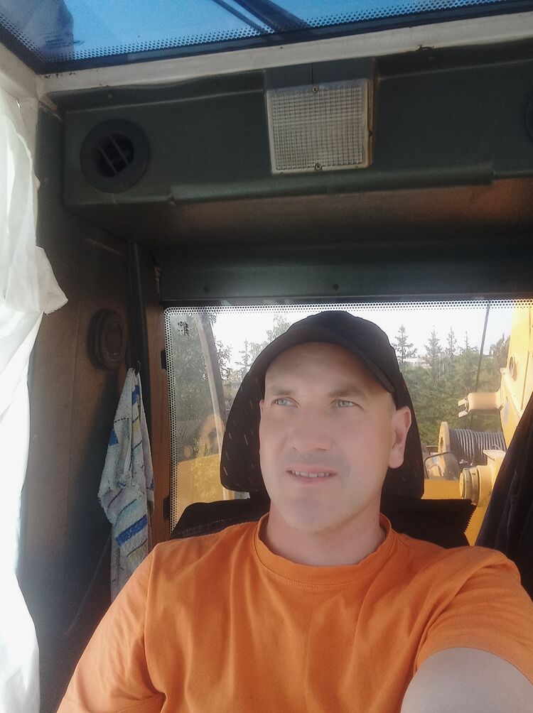  ,   Denis, 36 ,   ,   , c 