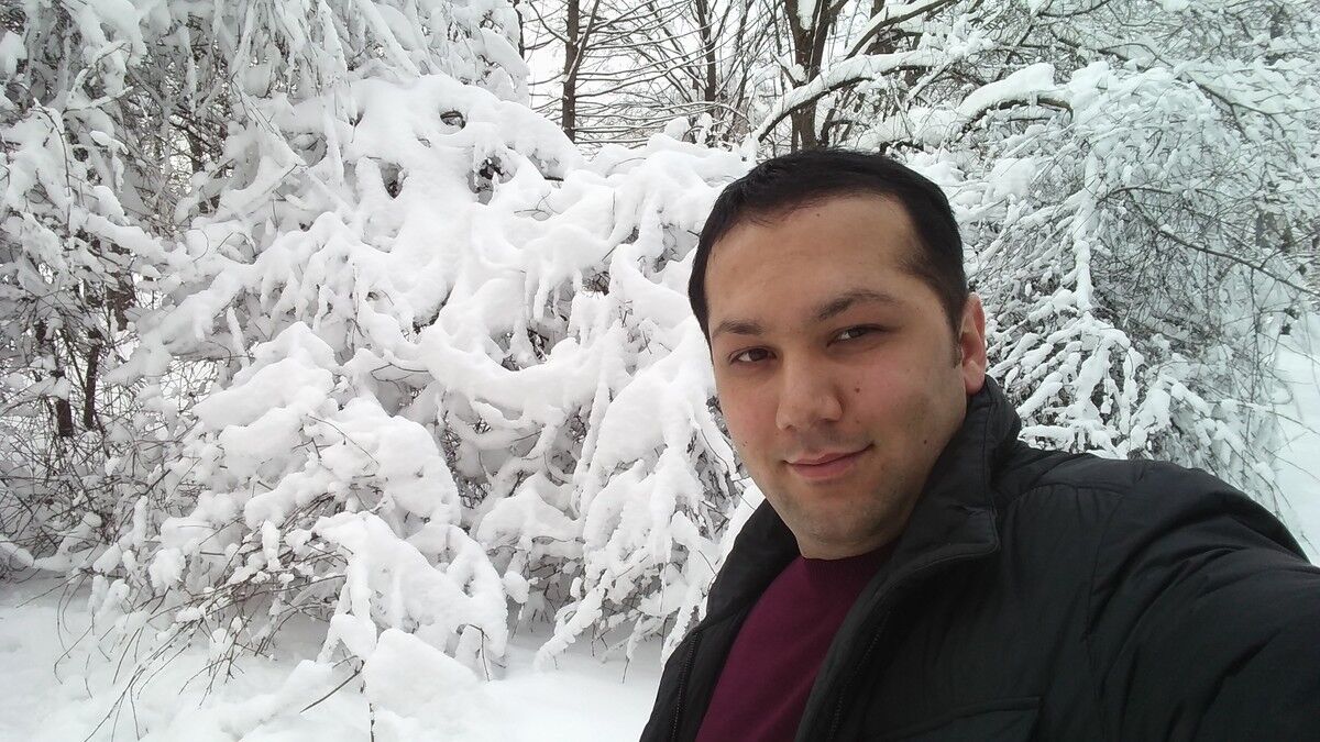  11474927  Maks, 40 ,    