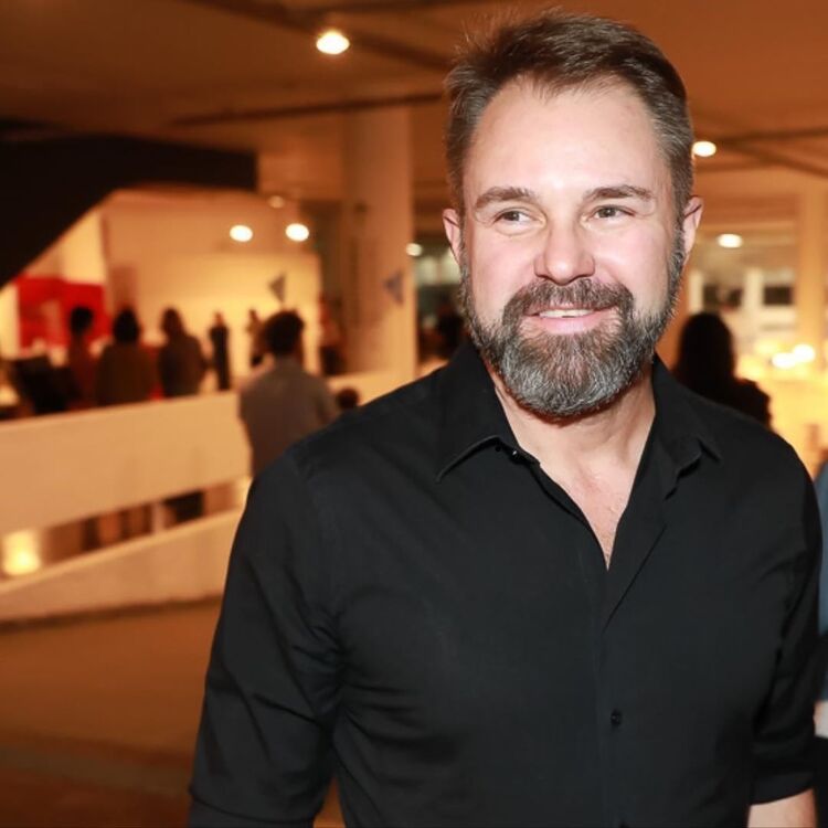 ���� 11817477 ������� �����, 54 ����, ���� ���������� � ������