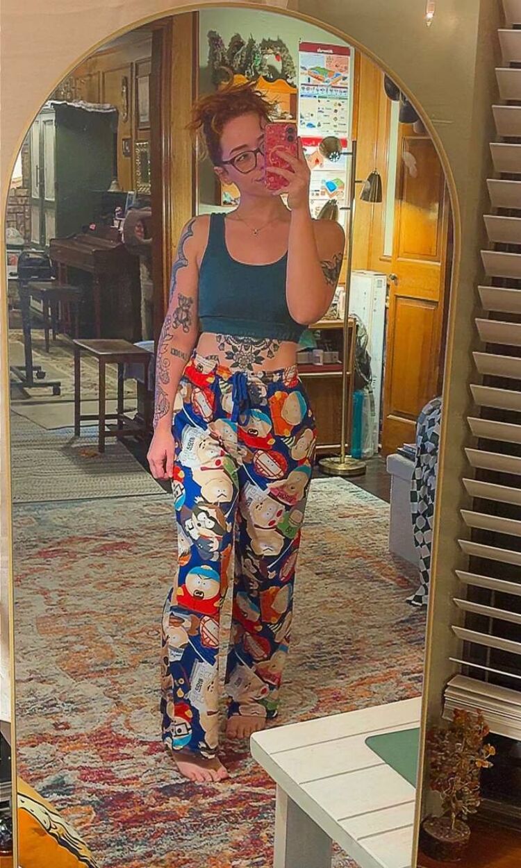  54101347  Cameron, 28 ,    