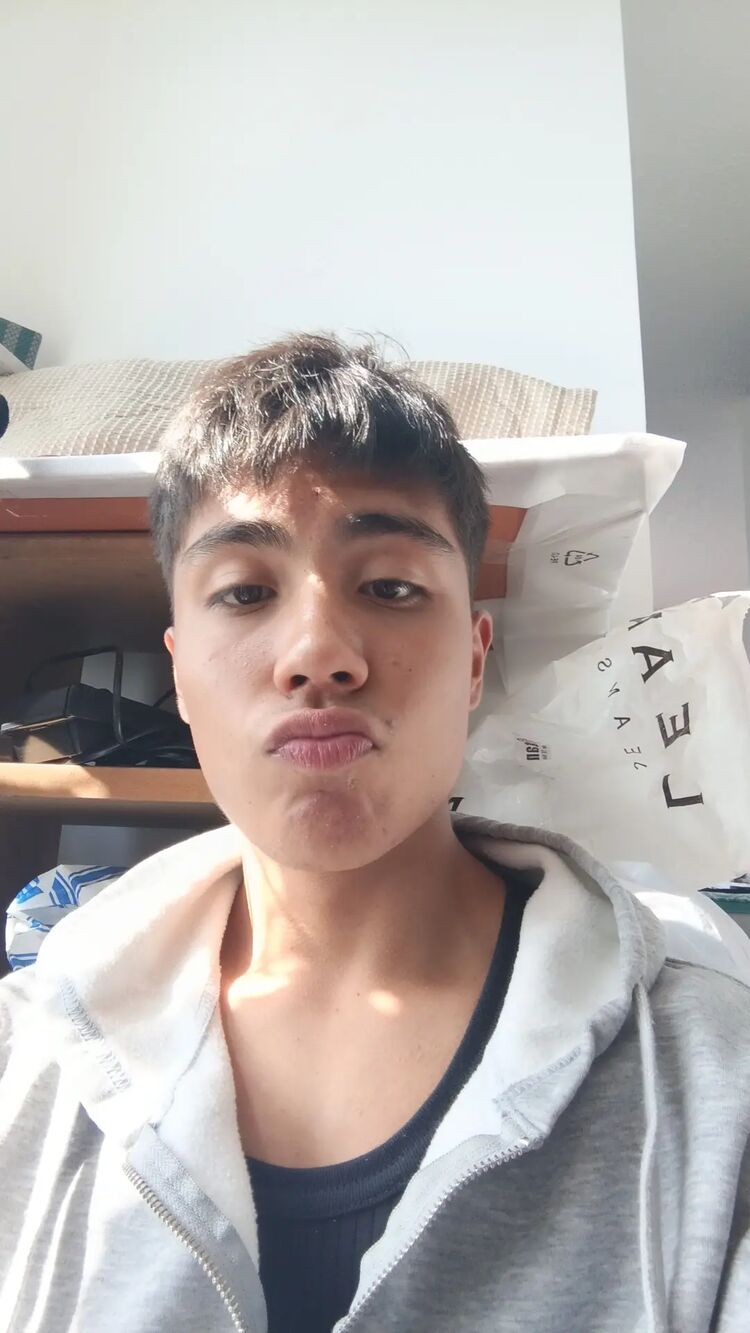  ,   Thomas, 18 ,   ,   