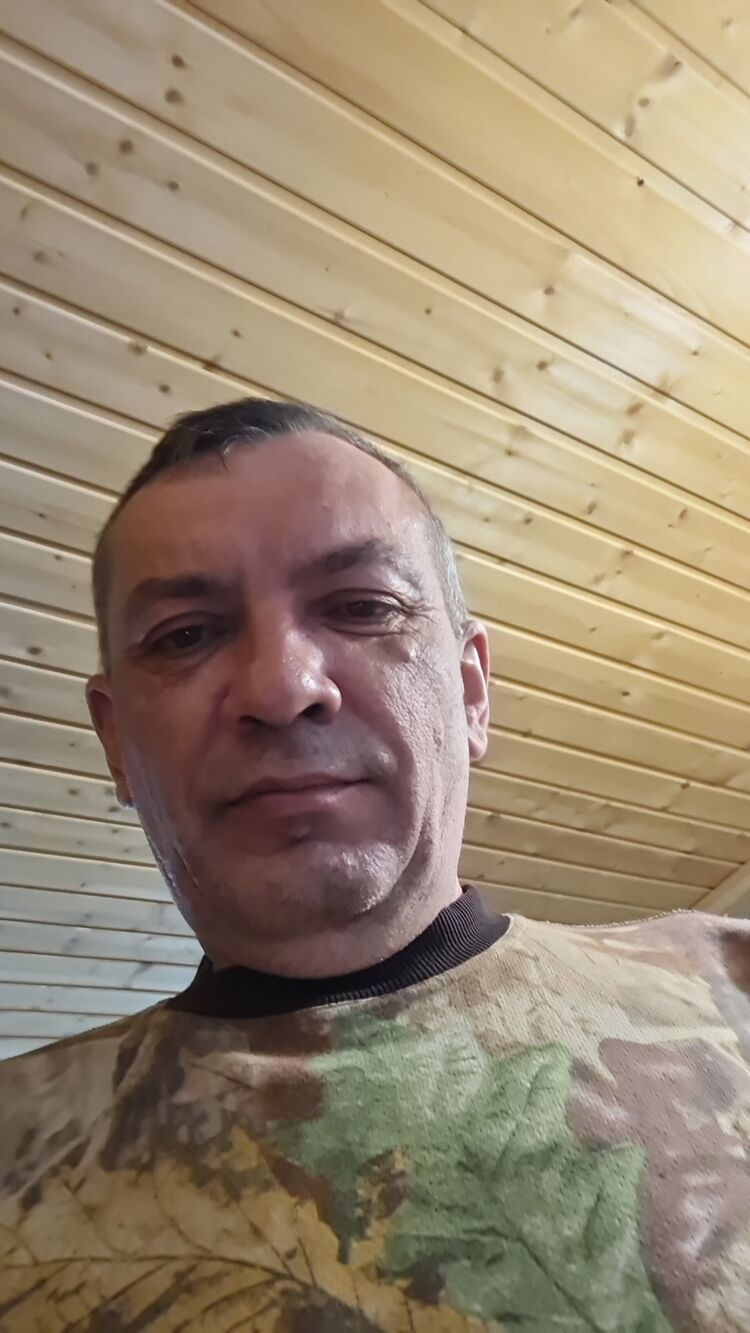  38313647  , 51 ,    