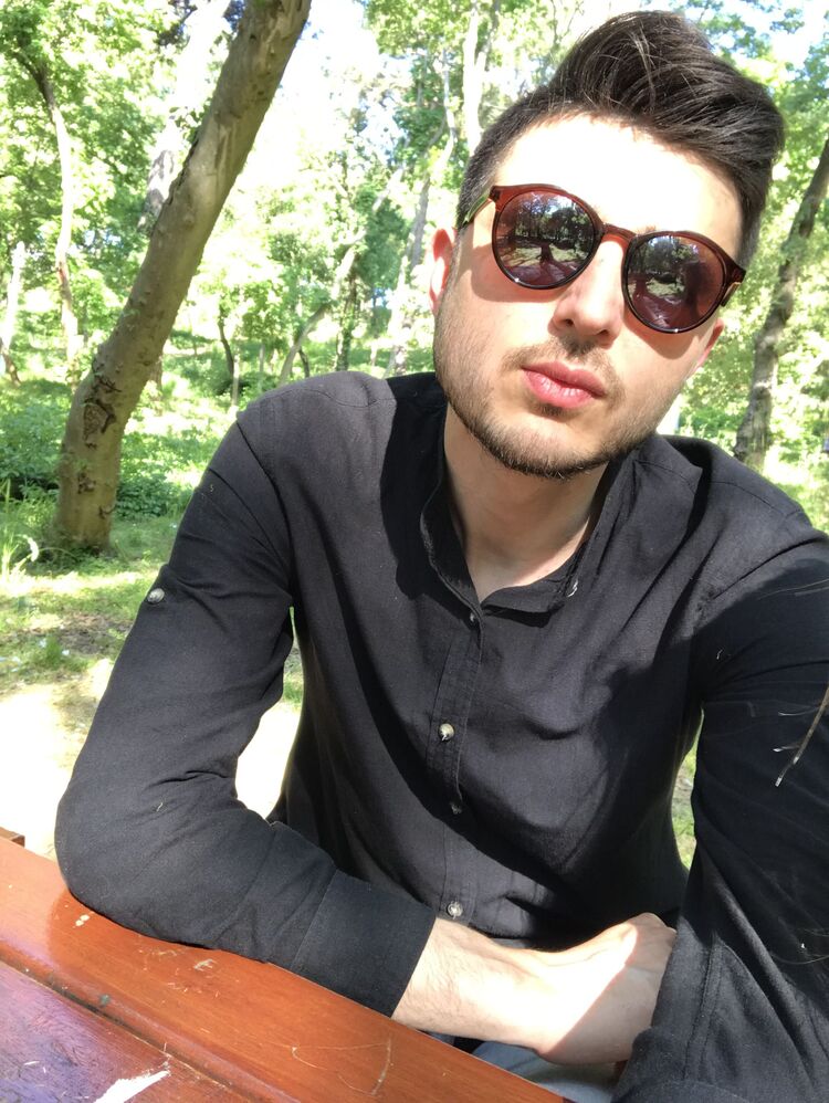  ,   Ali, 29 ,   ,   