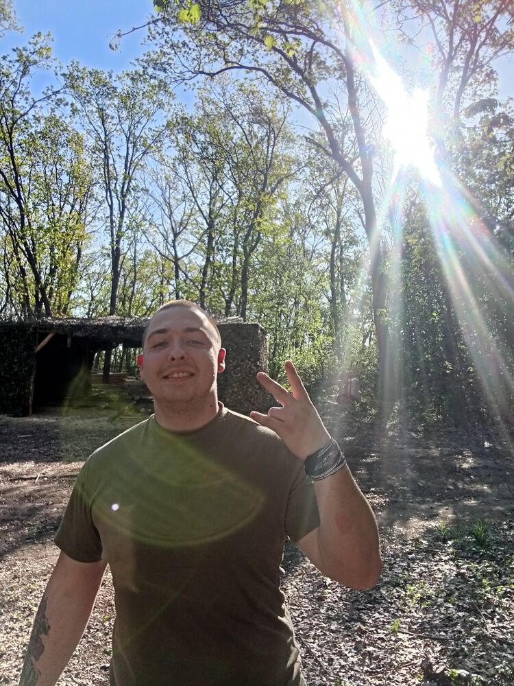  51203487  , 23 ,    -