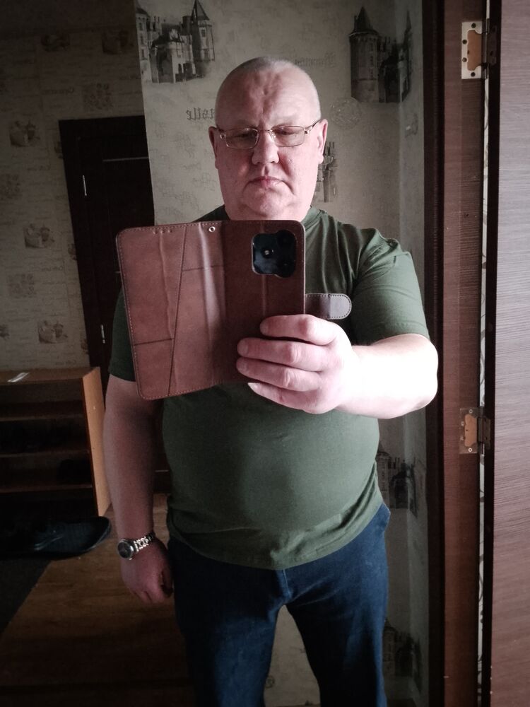  44945857  , 51 ,    