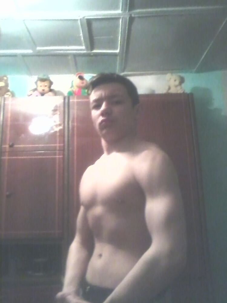  4590927  David, 33 ,    -