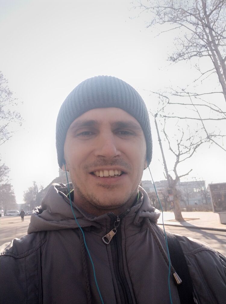  ,   Kotya, 40 ,   
